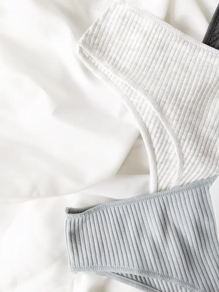 Набір із 4 трусиків Бразиліана.